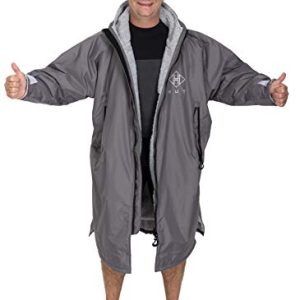 HUT Premium Grau Umkleidemantel. Wasserdichter, winddichter und superwarmer Umkleidemantel. Langärmelig, unisex, drei Größen (S+M+L). Ideal für Freiwasserschwimmer, Surfer und mehr! (Medium)